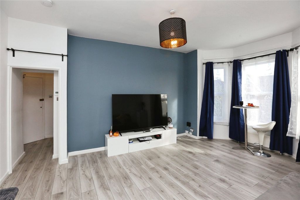 Additional image 16 of 1 bed flat for saleWestridge Road, Southampton, Hampshire SO17
