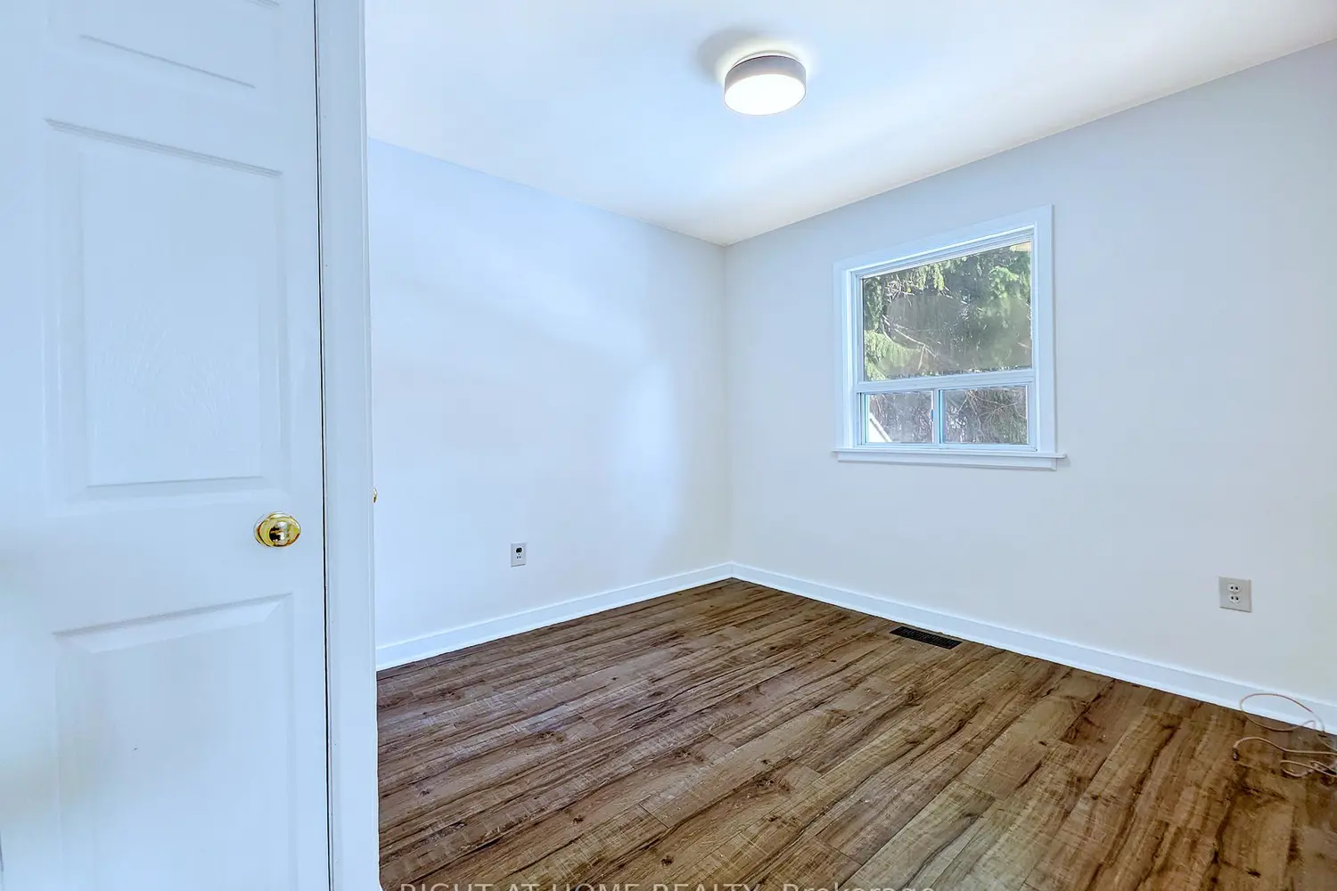 Additional image 8 of 9 Rogers Road