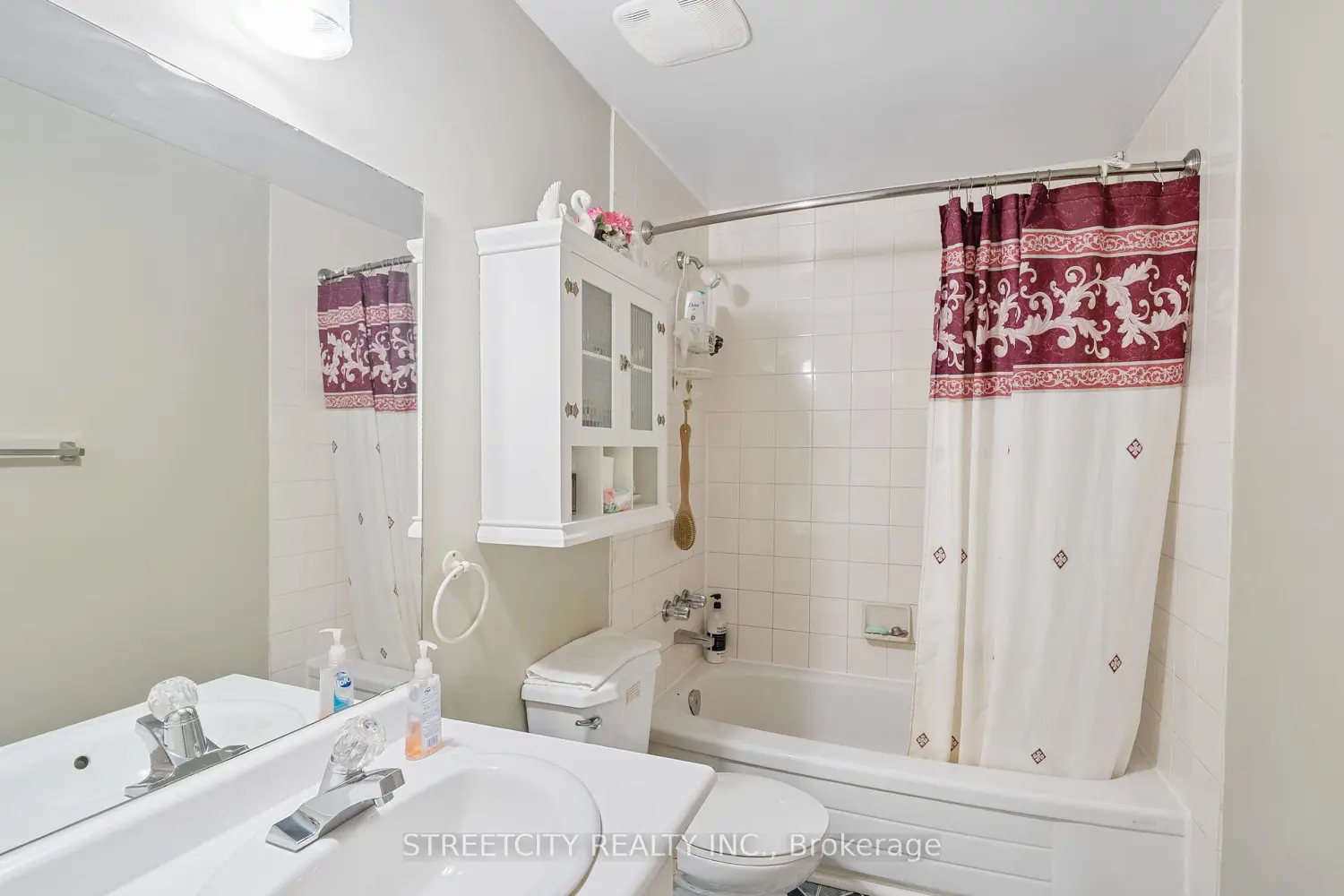 Additional image 16 of 45 Gatewood Place 19
