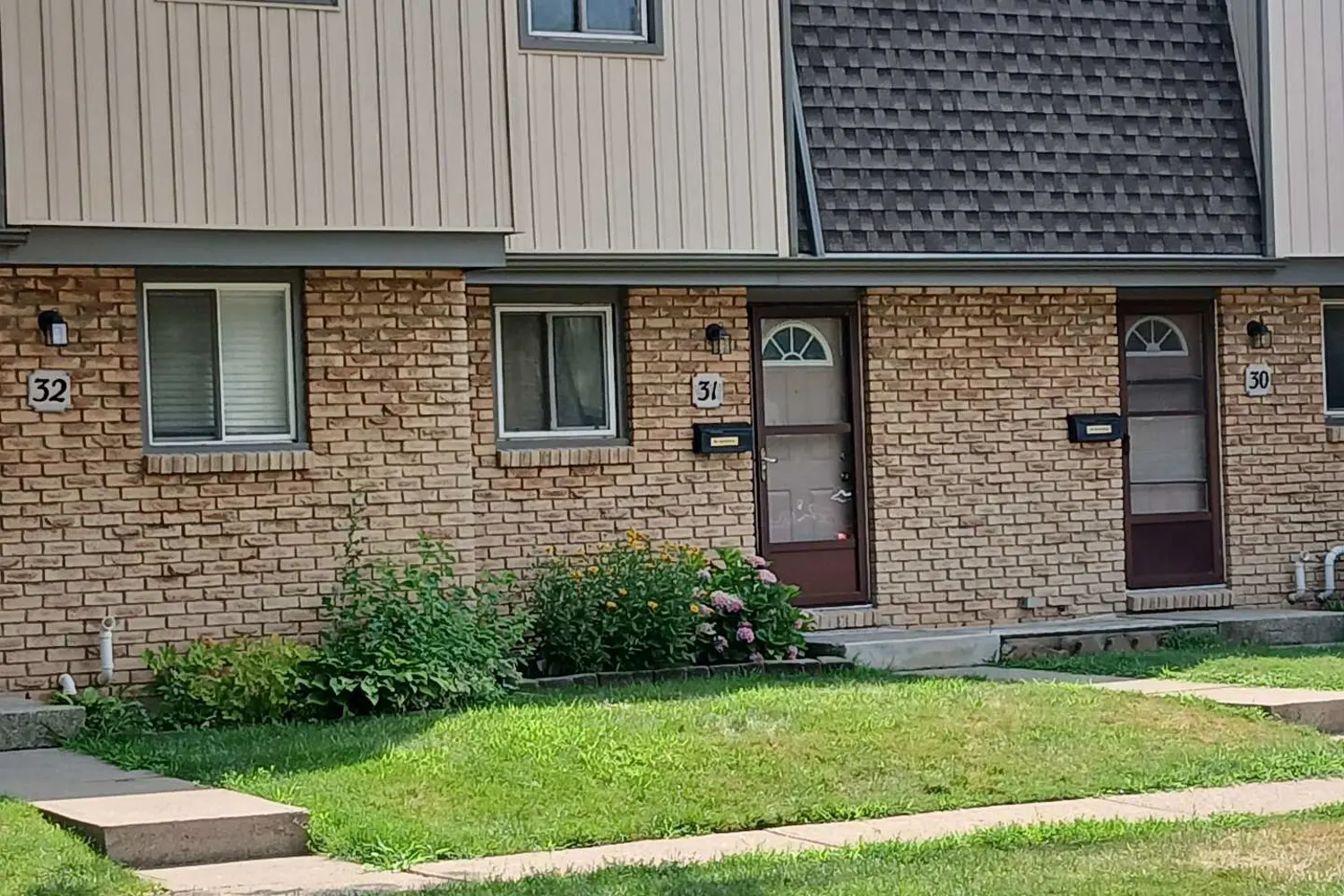 Additional image 15 of 302 Vine Street 31