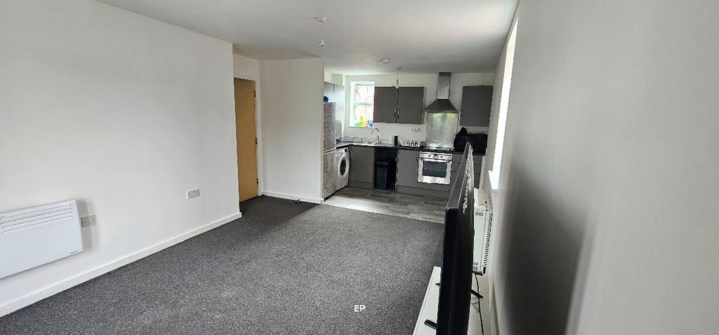 Additional image 6 of 2 bed flat for saleBrompton Road, Hamilton, Leicester LE5