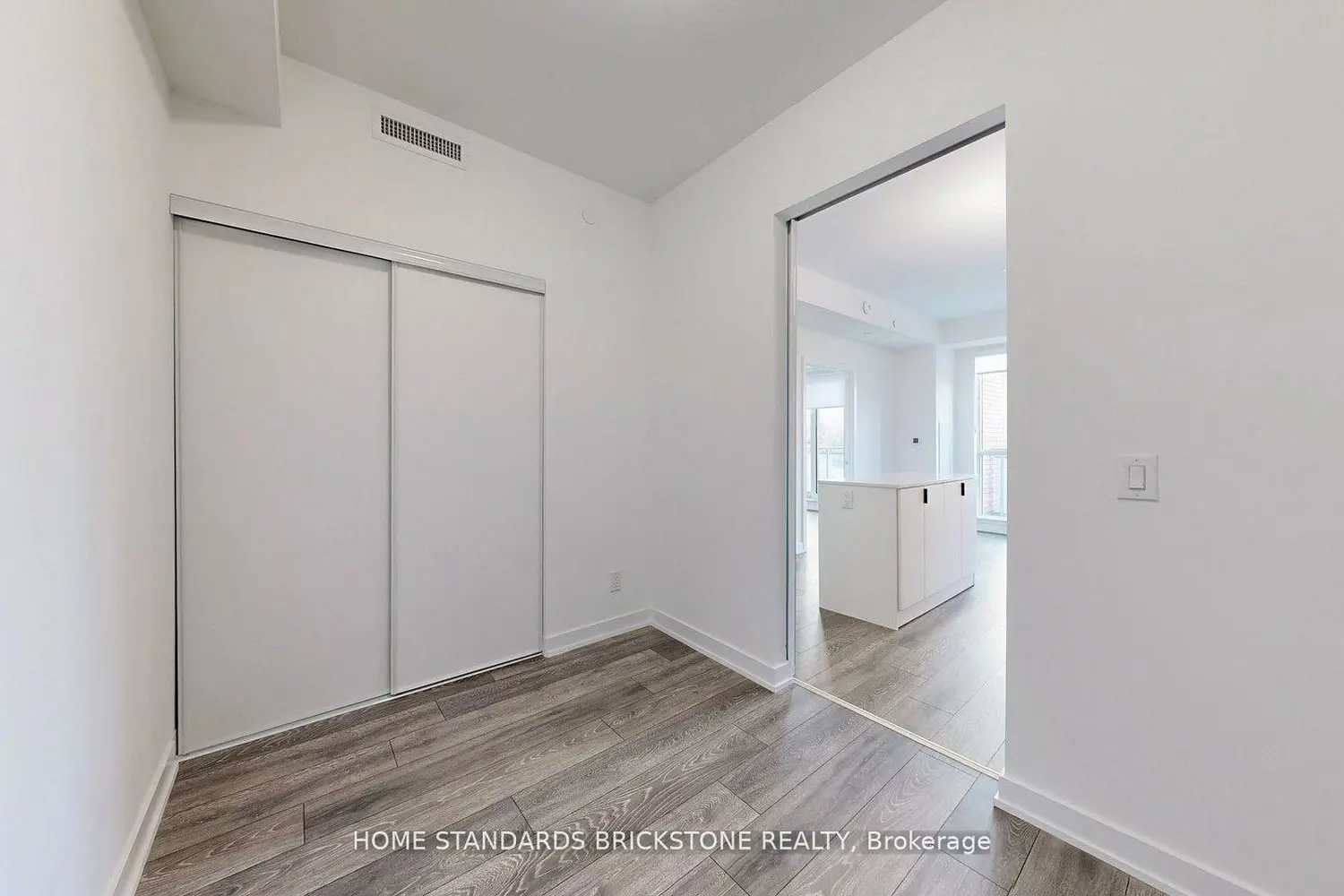 Additional image 11 of 8888 Yonge Street 321
