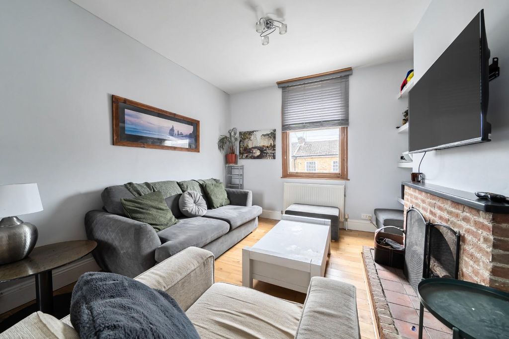 Additional image 2 of 3 bed maisonette for saleOxford Road, Windsor, Berkshire SL4
