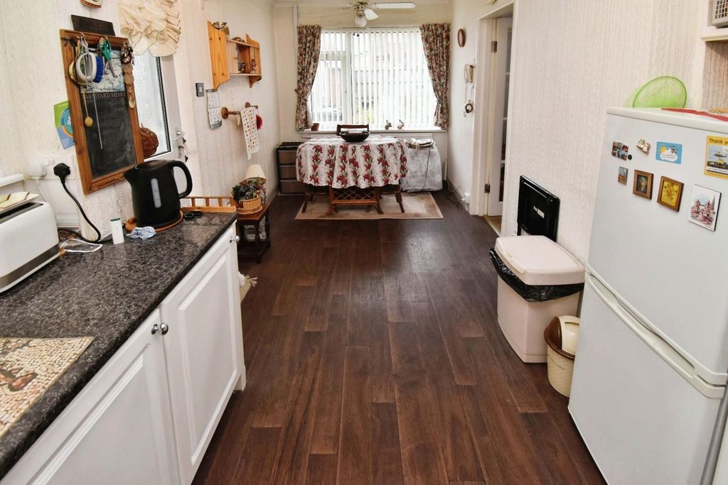 Additional image 5 of 3 bed semi-detached bungalow for salePitton Close, Wigston LE18