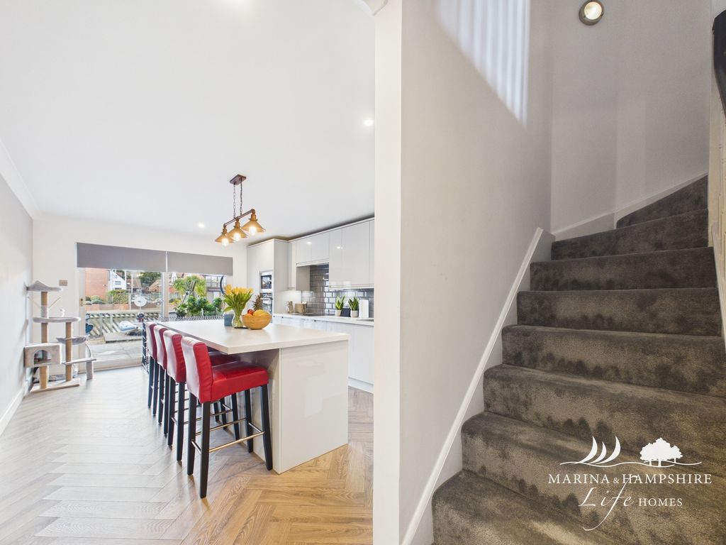 Additional image 32 of 4 bed town house for saleBryher Island, Port Solent PO6
