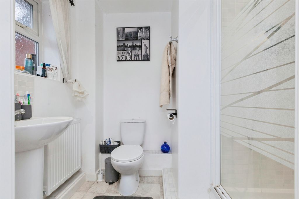 Additional image 12 of 5 bed detached house for saleParnell Close, Littlethorpe, Leicester LE19