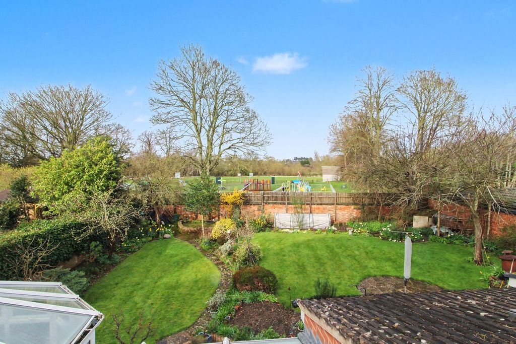 Additional image 2 of 4 bed detached house for saleNorthfield Road, Blaby, Leicester LE8