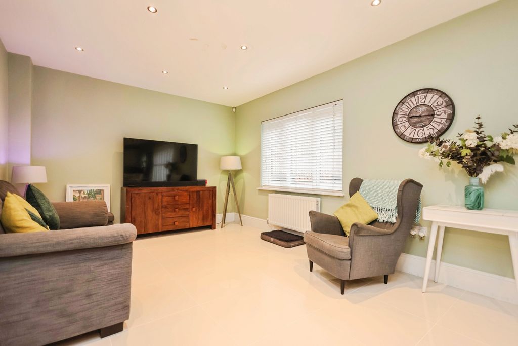 Additional image 10 of 4 bed detached house for saleIngram Avenue, Worcester WR2