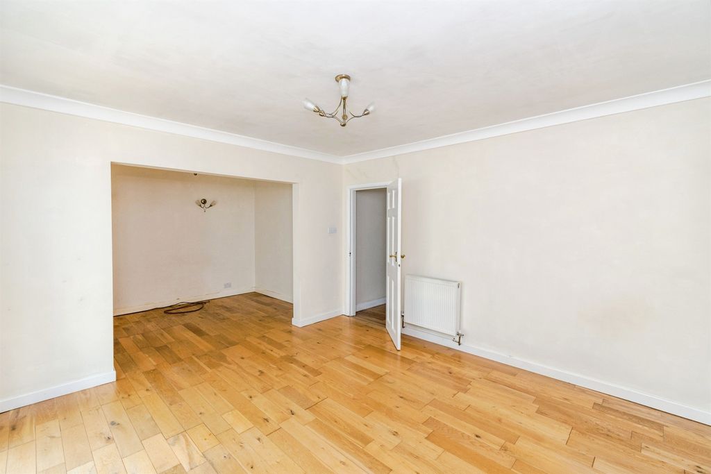 Additional image 6 of 4 bed detached house for saleHill Lane, Southampton SO15