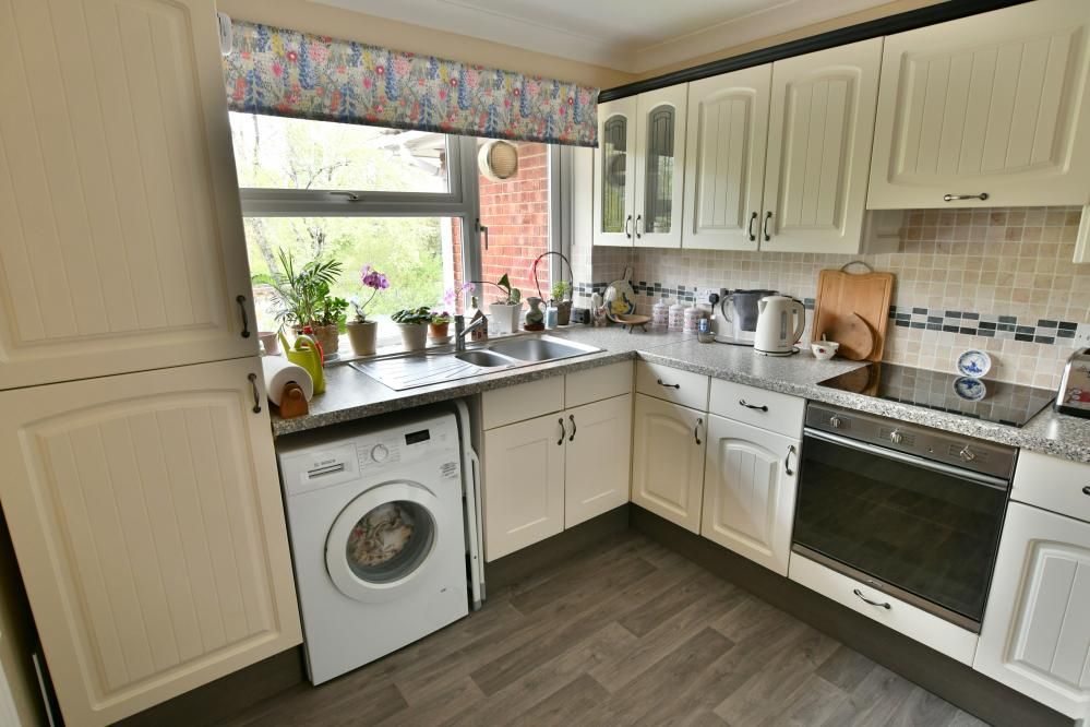 Additional image 6 of 2 bed flat for saleAllenview Road, Wimborne BH21