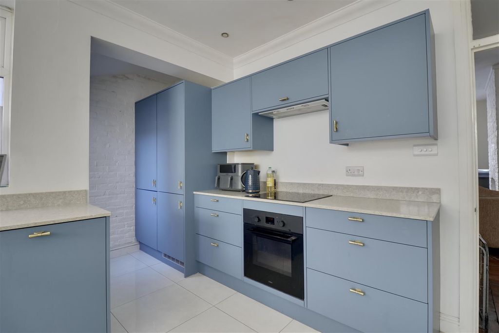 Additional image 7 of 3 bed terraced house for saleOrchard Road, Southsea PO4
