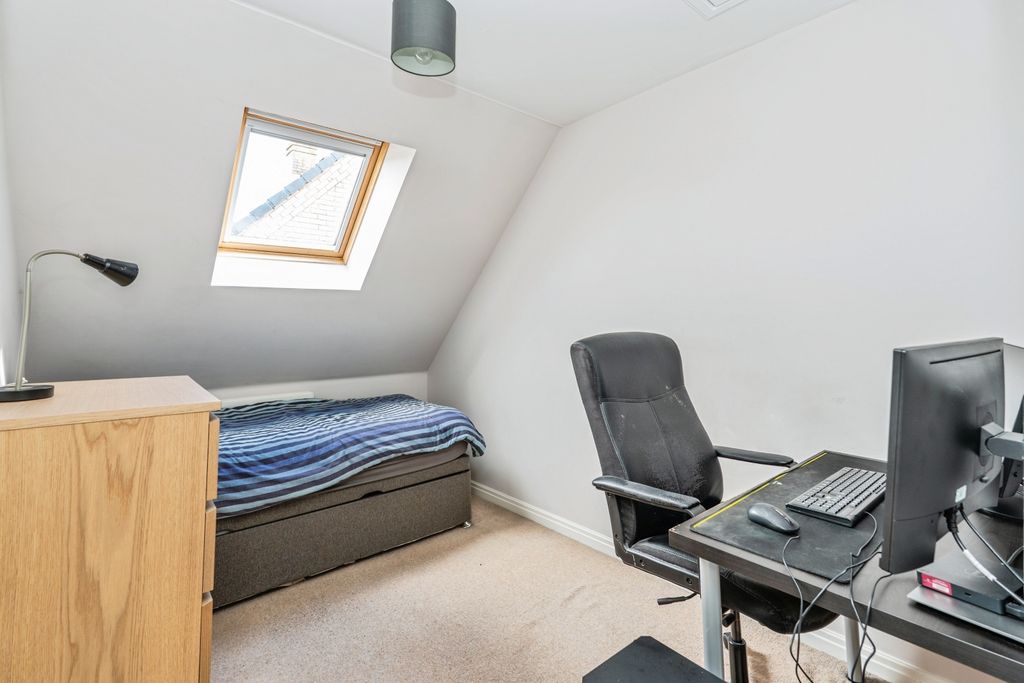 Additional image 13 of 2 bed flat for saleMarshall Square, Southampton SO15
