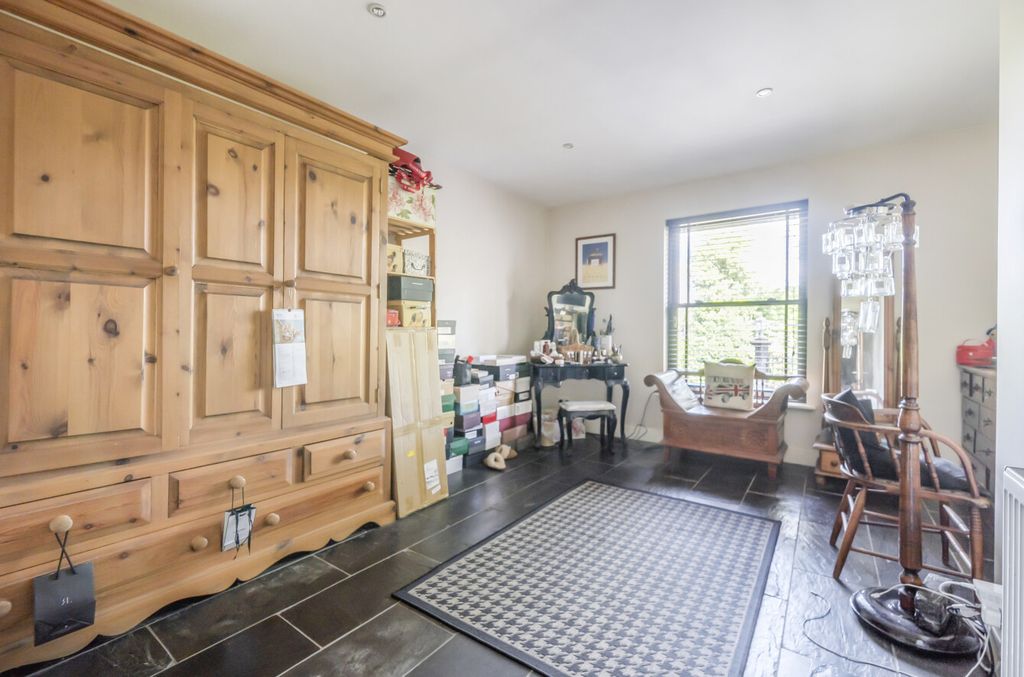 Additional image 20 of 6 bed detached house for saleJubilee Road, Finchampstead, Wokingham RG40