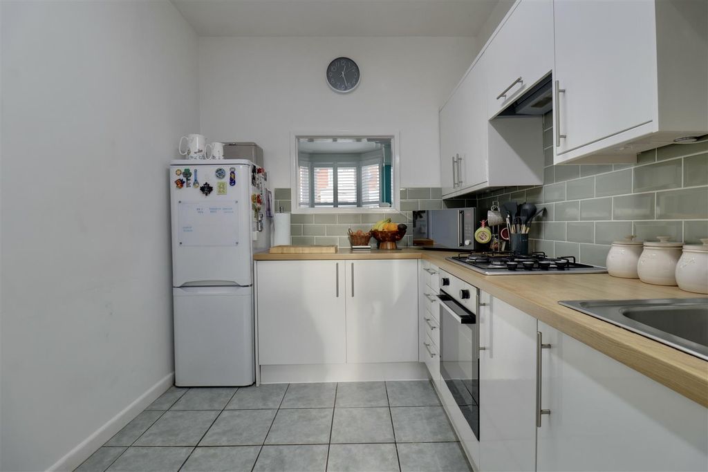 Additional image 7 of 3 bed terraced house for saleEmpshott Road, Southsea PO4