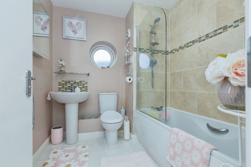 Additional image 18 of 2 bed flat for saleSycamore Street, Blaby, Leicester LE8