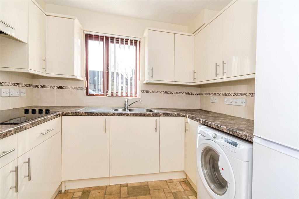 Additional image 9 of 1 bed flat for saleChestnut Lodge, Southampton SO16