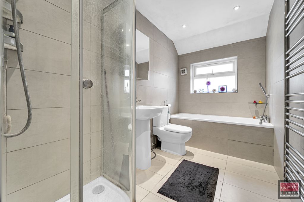 Additional image 11 of 4 bed detached house for saleWarwick Road, Ashford TW15