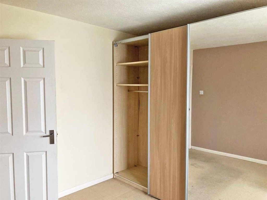 1 bed flat for saleMiddleton Close, Southampton SO18 photo 4