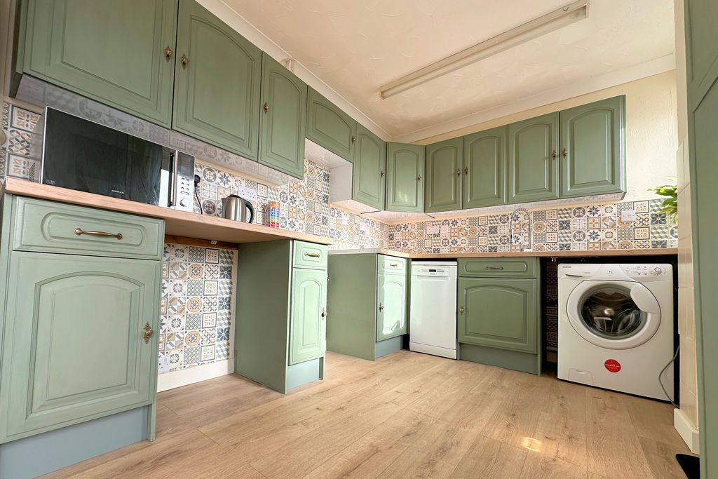 Additional image 7 of 3 bed terraced house for saleColesbourne Road, Portsmouth PO6