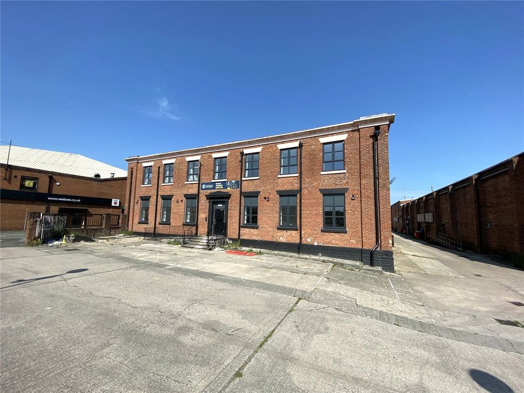 2 bed flat for saleWallgate Apartments, Miry Lane, Wigan WN3