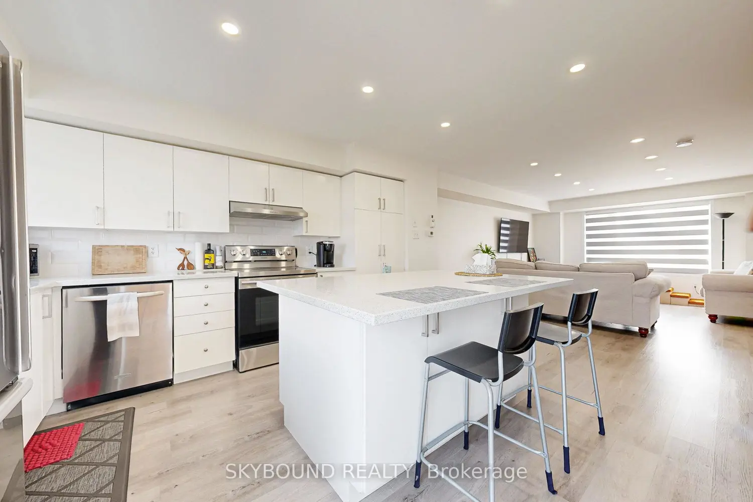Additional image 15 of 3088 Eglinton Avenue 85