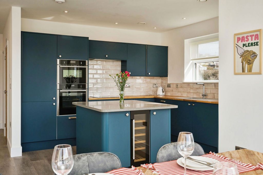 Additional image 8 of 4 bed detached house for saleBuckbury Lane, Newport, Isle Of Wight PO30