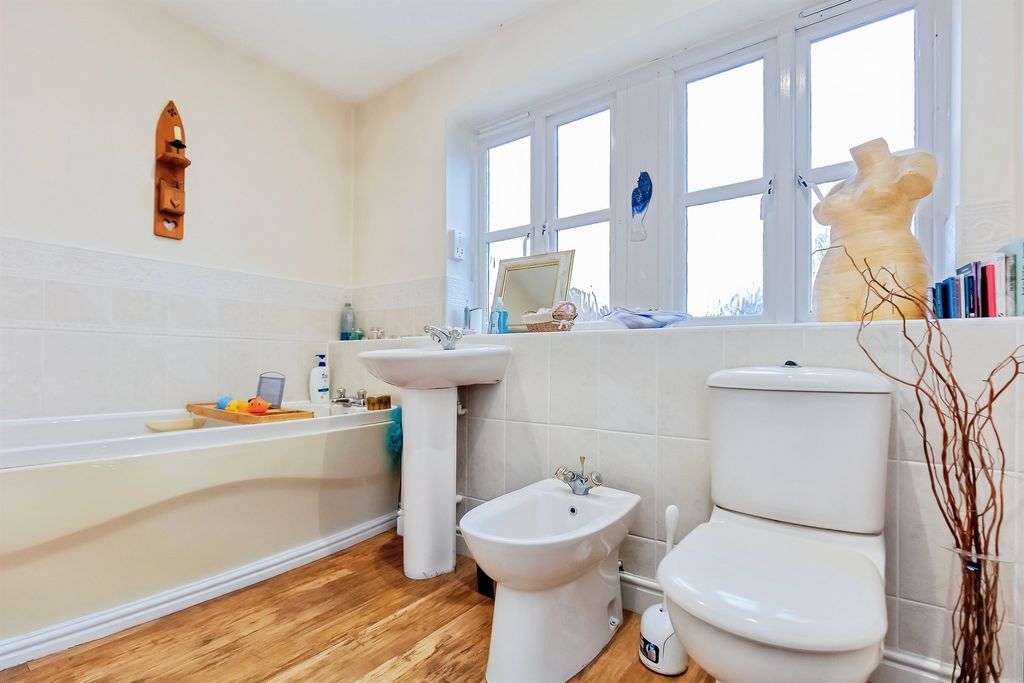 Additional image 17 of 6 bed detached house for saleGlover Court, Middleton, Market Harborough LE16