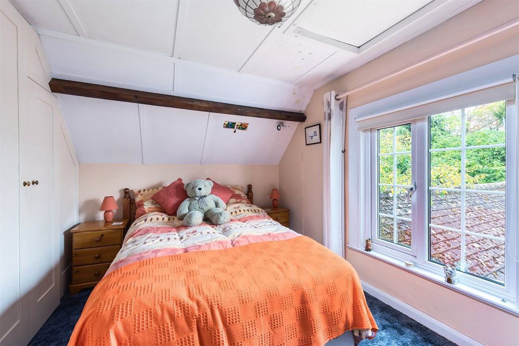 Additional image 10 of 4 bed detached house for salePotley Hill Road, Yateley, Hampshire GU46
