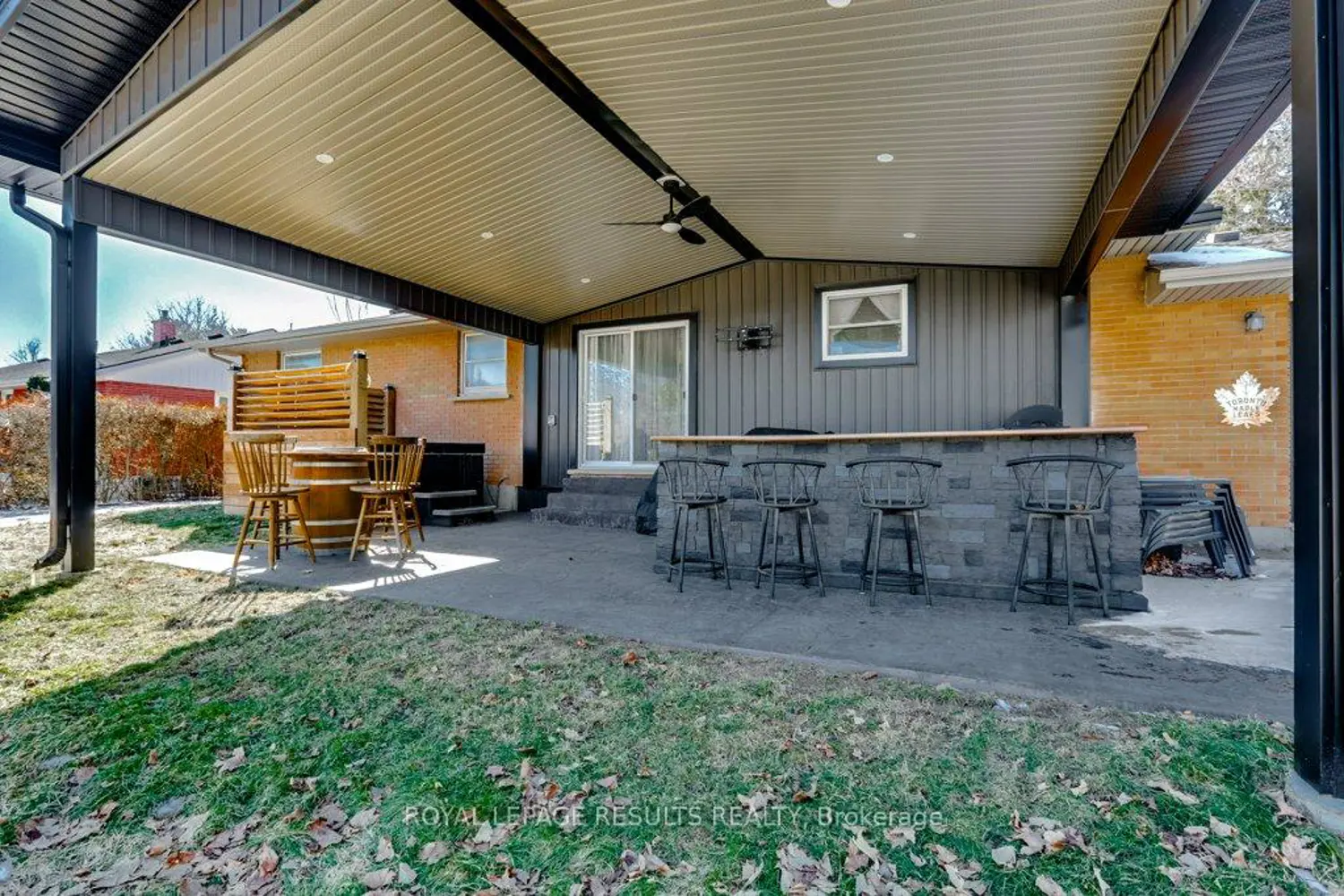 Additional image 20 of 34 Charlotte Avenue