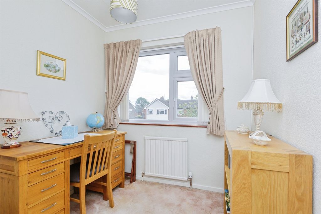 Additional image 13 of 3 bed semi-detached house for saleKew Drive, Oadby, Leicester LE2
