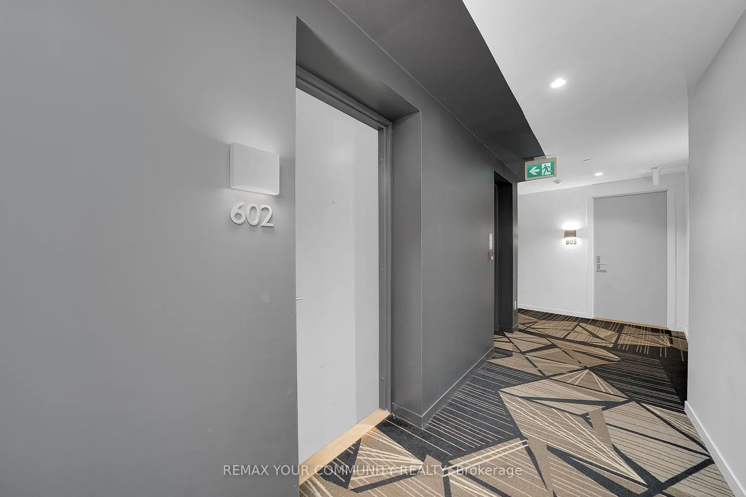 138 St. Helens Avenue 602 photo 5