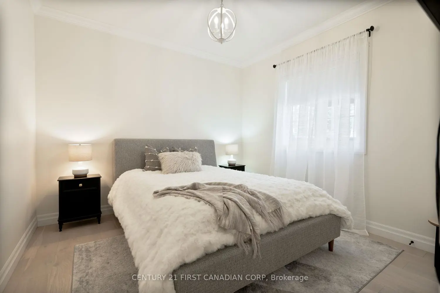 161 Collins Way photo 2