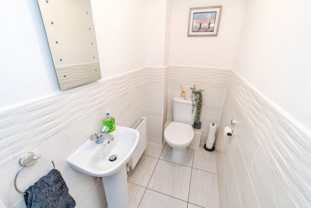 Additional image 7 of 4 bed terraced house for saleWilroy Gardens, Maybush, Southampton, Hampshire SO16