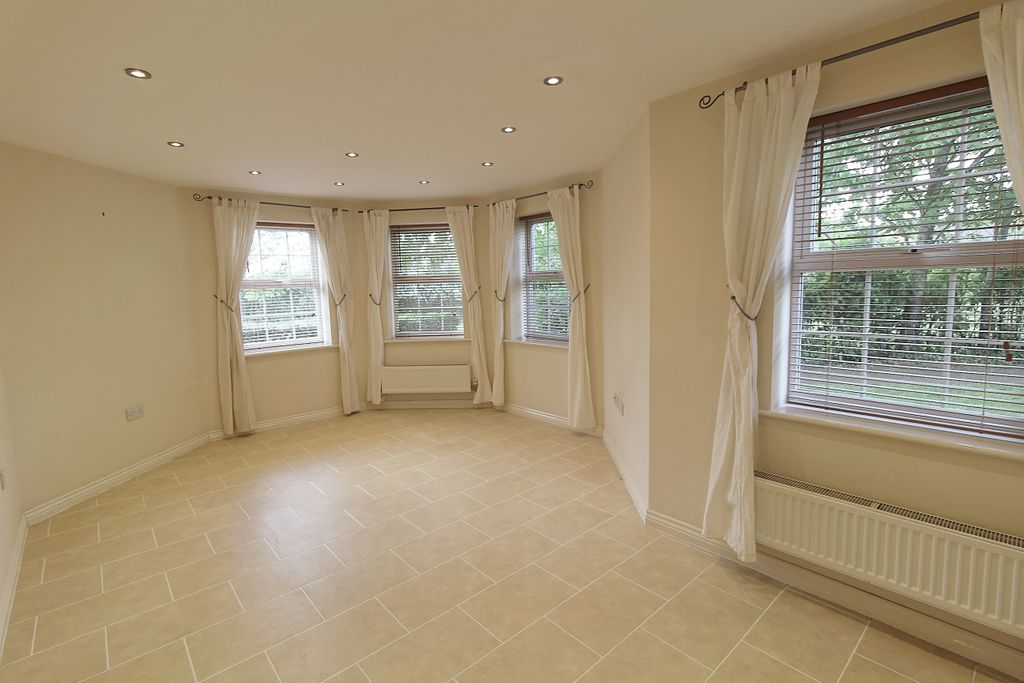 2 bed flat for saleLock Keeper Close, South Wigston LE18 photo 4