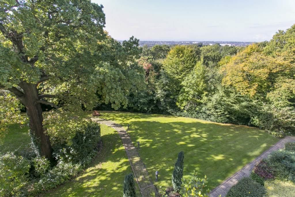 Additional image 28 of 4 bed flat for saleThe Manor, Repton Park, Woodford Green, Essex IG8