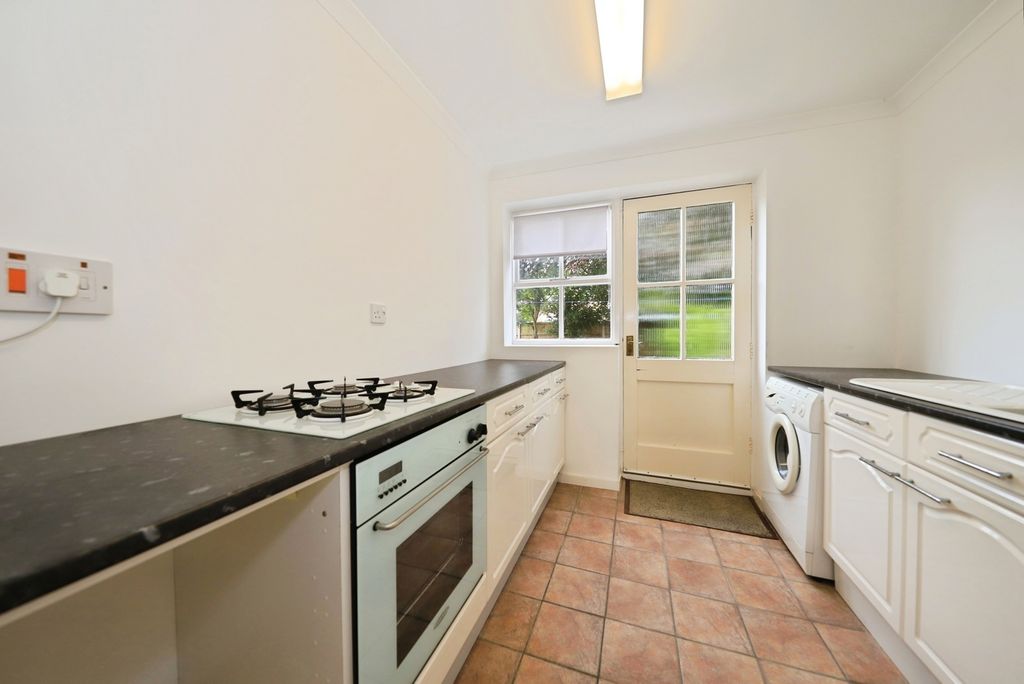 Additional image 3 of 2 bed maisonette for saleGainsborough Drive, Perton Wolverhampton, Staffordshire WV6