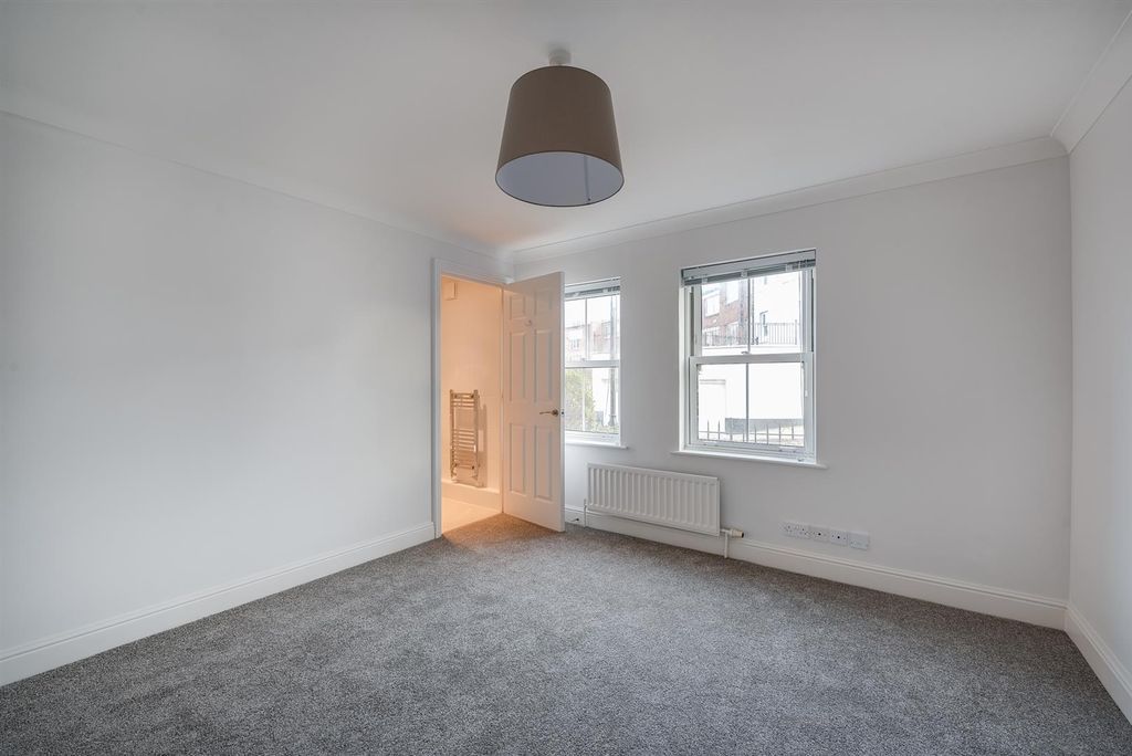 Additional image 12 of 2 bed flat for saleWhite Hart Road, Portsmouth PO1