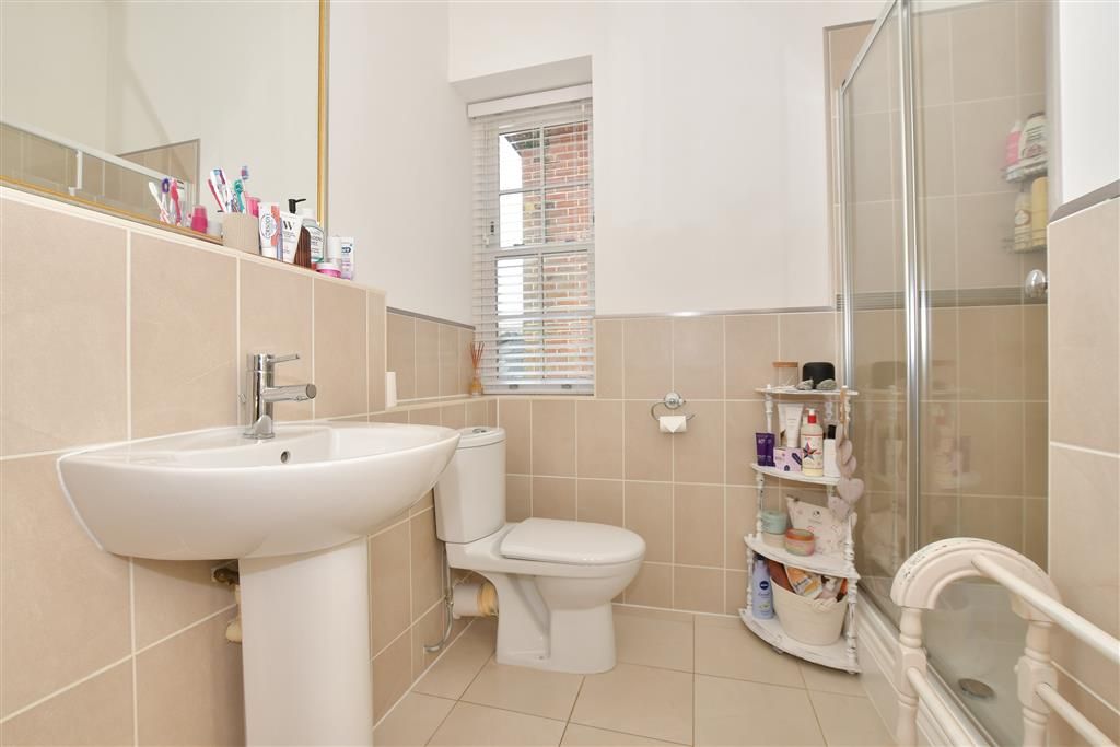 Additional image 7 of 2 bed flat for saleWhitecroft Park, Newport, Isle Of Wight PO30