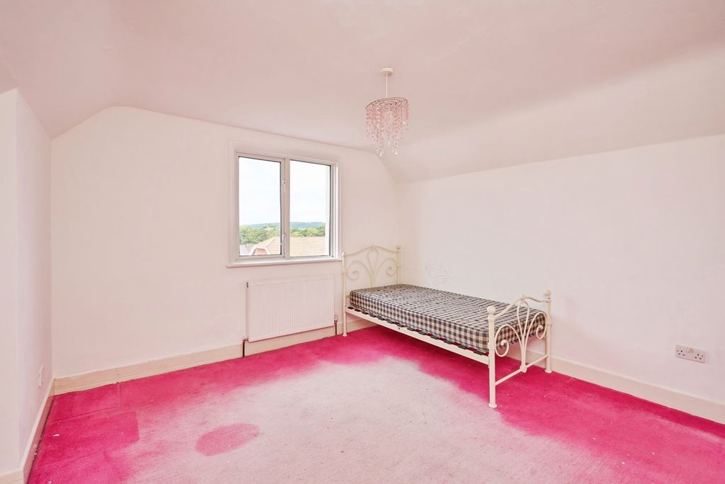Additional image 10 of 6 bed semi-detached house for saleCastle Road, Newport, Isle Of Wight PO30