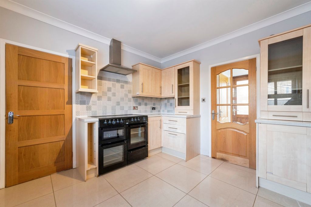 Additional image 2 of 4 bed detached house for saleNewton Way, Woolsthorpe By Colsterworth, Grantham NG33