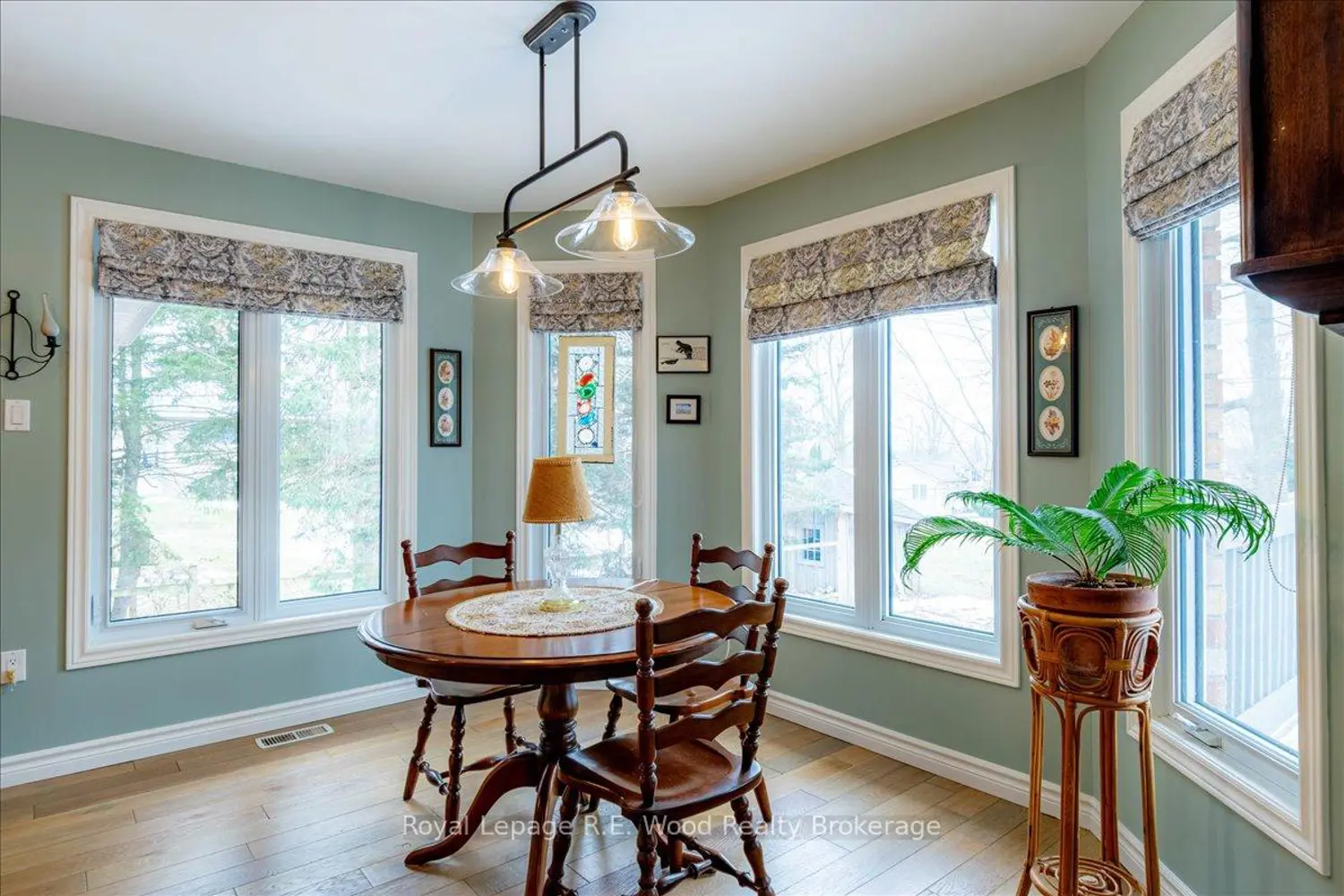 Additional image 8 of 27 Woodside Drive