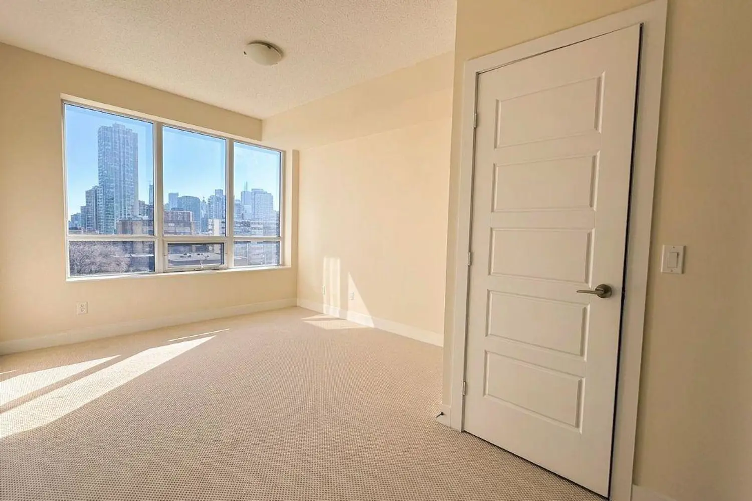 Additional image 8 of 28 Linden Street 605