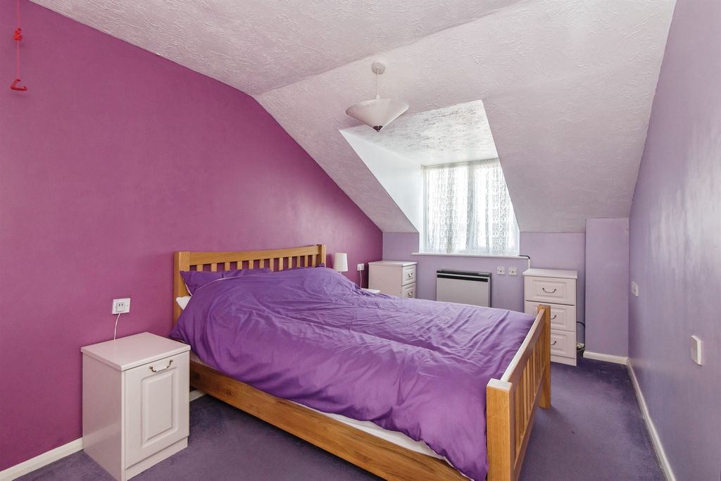 Additional image 5 of 1 bed flat for saleSherwood Close, Southampton SO16