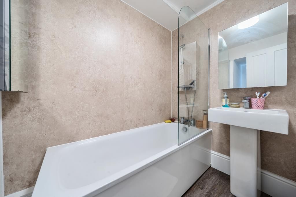 Additional image 8 of 6 bed end terrace house for saleHigh Street, Witney OX28