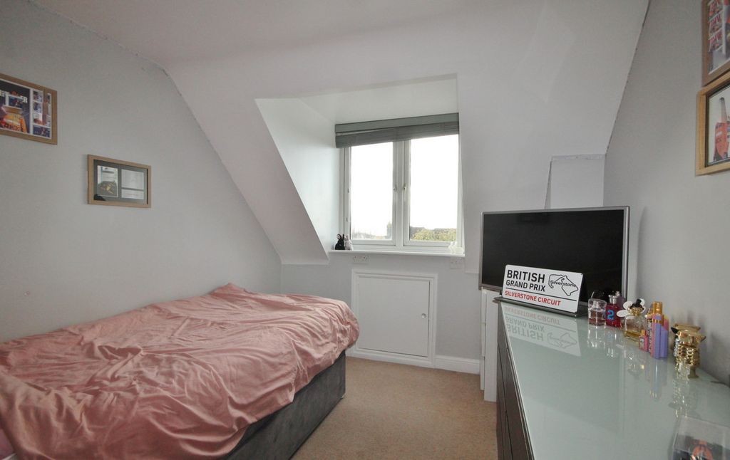 Additional image 15 of 6 bed detached house for saleSherbourne Road, Witney OX28
