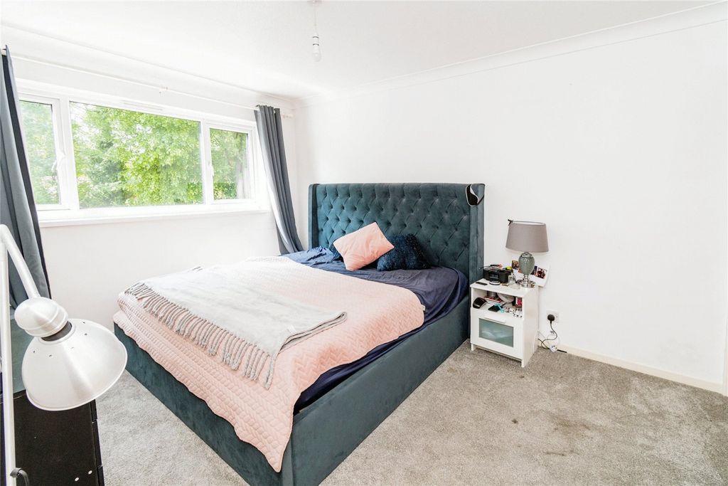 Additional image 6 of 2 bed flat for saleSilverdale Road, Southampton, Hampshire SO15