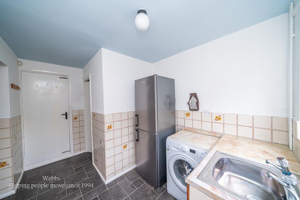 Additional image 9 of 3 bed property for saleHighgrove Close, Willenhall WV12
