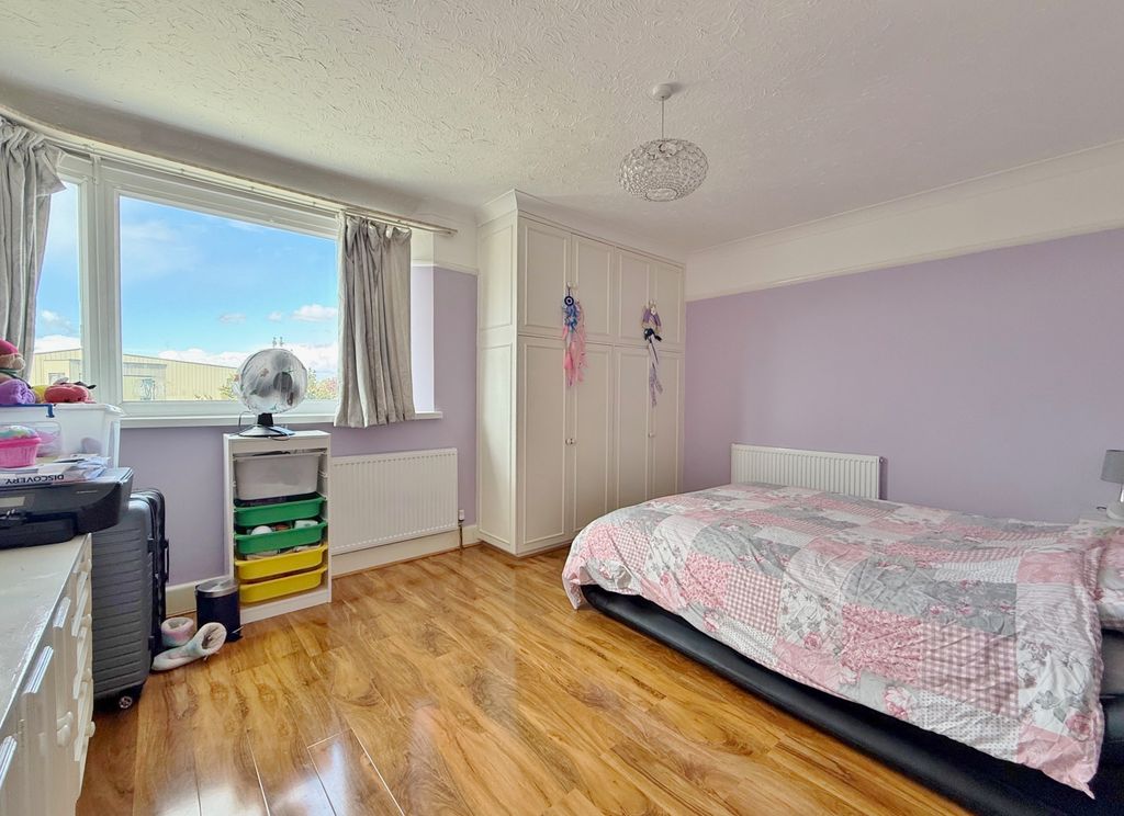 Additional image 24 of 3 bed detached house for saleLealand Road, Drayton, Portsmouth PO6