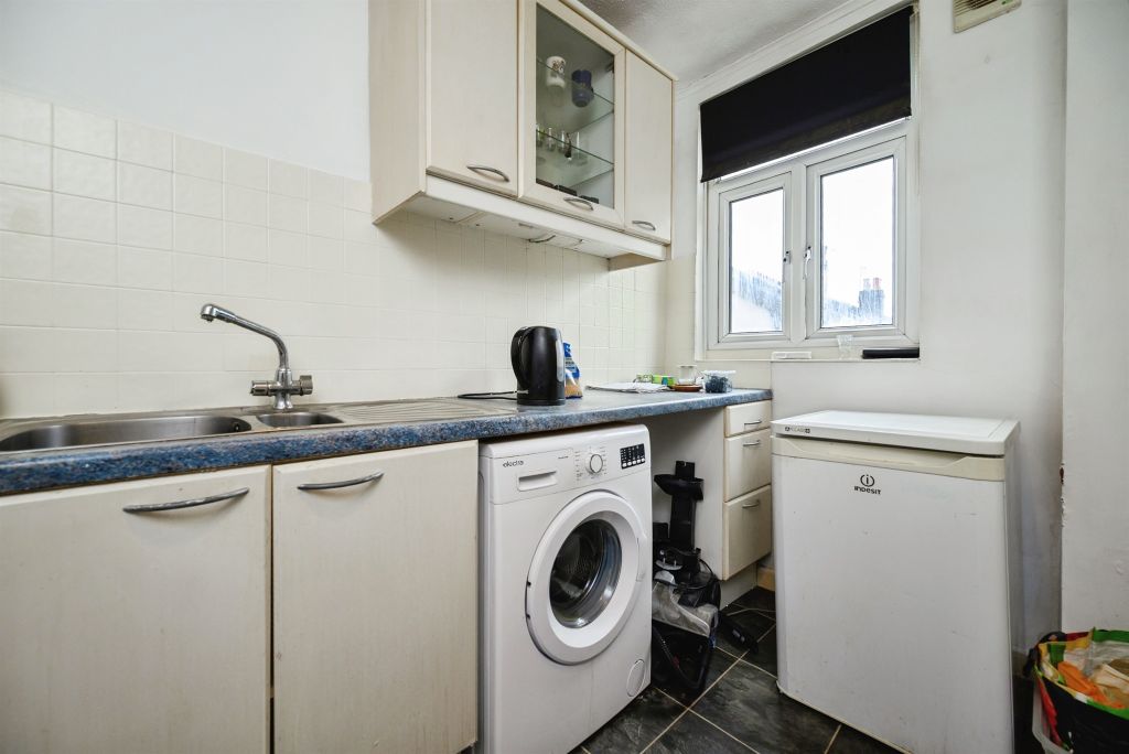 Additional image 9 of 1 bed flat for saleHighland Road, Southsea PO4