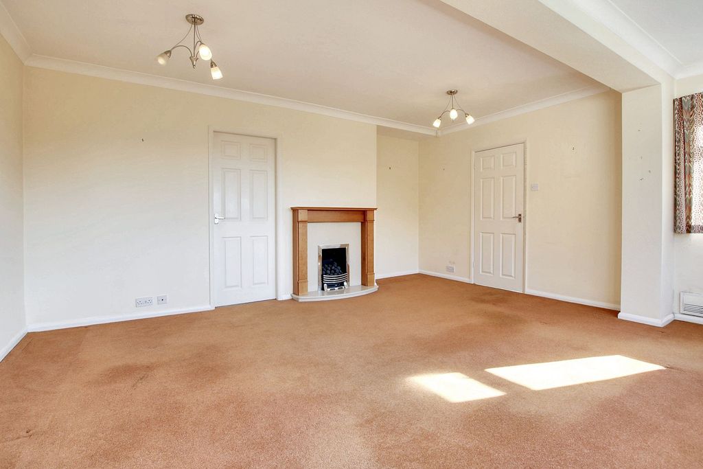 Additional image 2 of 4 bed semi-detached house for saleHidcote Road, Oadby LE2